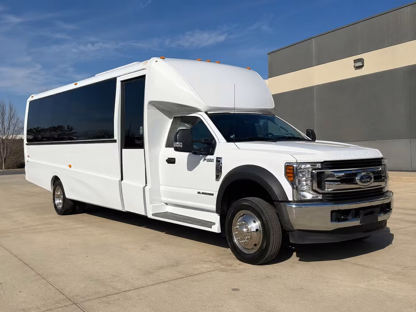 15 passenger minibus