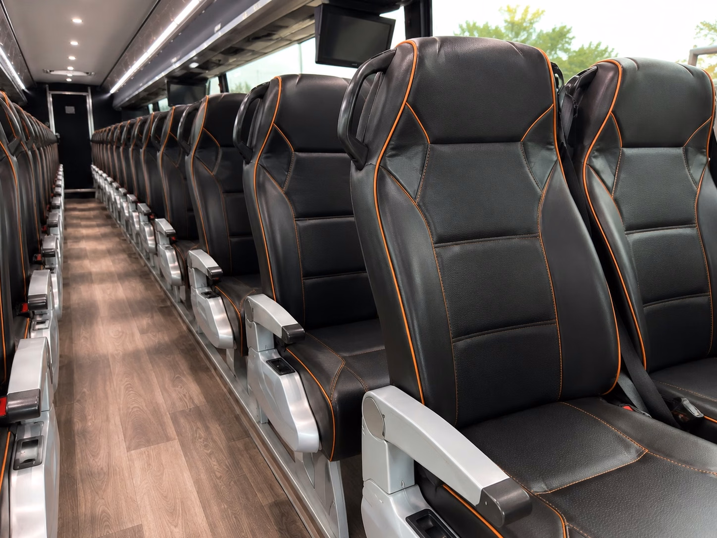 charter buses and minibuses for shasta college sports events
