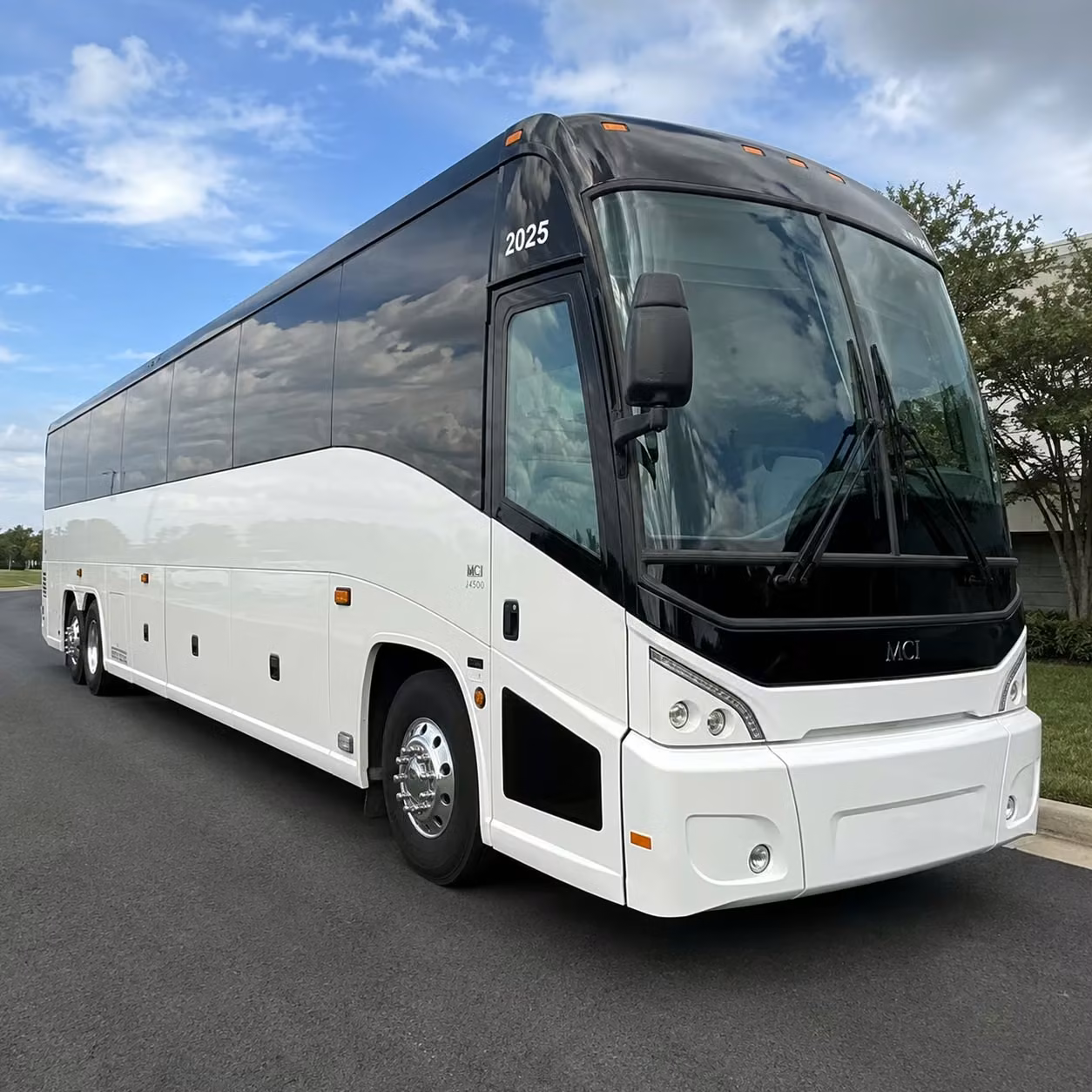 party buses and charter buses for shasta county concert fans heading to sacramento